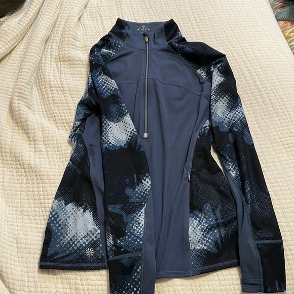 Athleta Quarter Zip - Picture 1 of 4